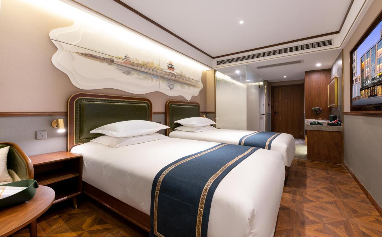 Nost Algia S Hotel Near Beijing Cbd - Cctv, China Zun, Skp And Sanlitun, Tian'Anmen Square, Forbidden City, Free Daily Necessities, Free Night Snack, Free Laundry, English Communication Well, Free Travel Advice , Free Gymnastic, Exteriör bild
