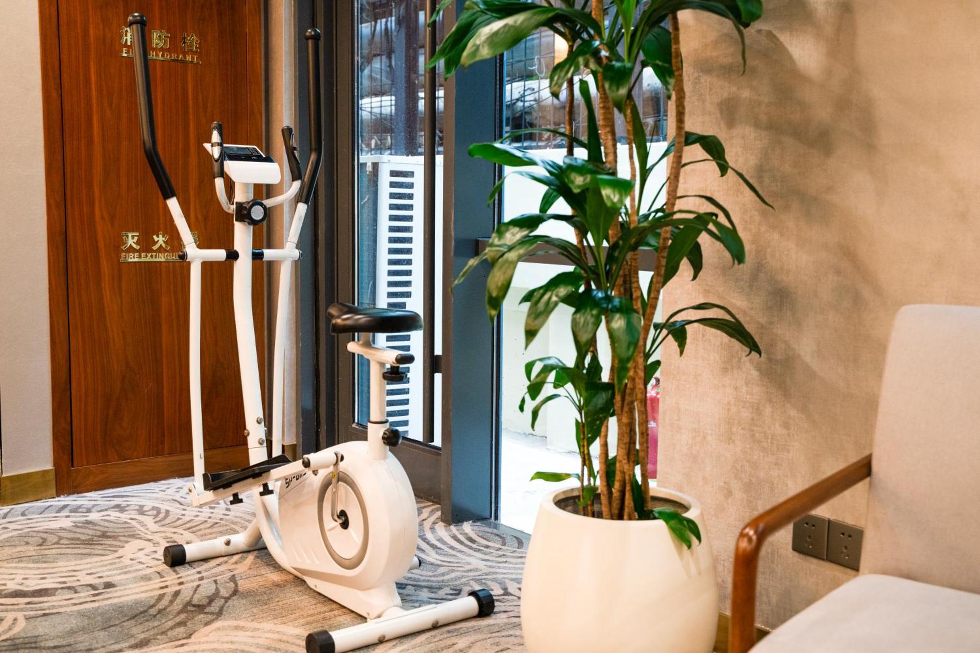 Nost Algia S Hotel Near Beijing Cbd - Cctv, China Zun, Skp And Sanlitun, Tian'Anmen Square, Forbidden City, Free Daily Necessities, Free Night Snack, Free Laundry, English Communication Well, Free Travel Advice , Free Gymnastic, Exteriör bild