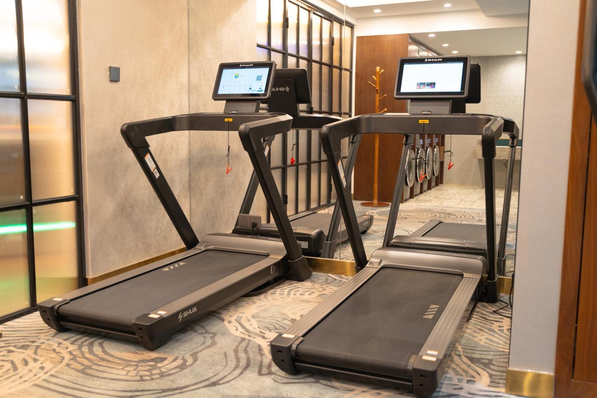 Nost Algia S Hotel Near Beijing Cbd - Cctv, China Zun, Skp And Sanlitun, Tian'Anmen Square, Forbidden City, Free Daily Necessities, Free Night Snack, Free Laundry, English Communication Well, Free Travel Advice , Free Gymnastic, Exteriör bild